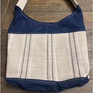 Bolsas nuevas hechas a mano